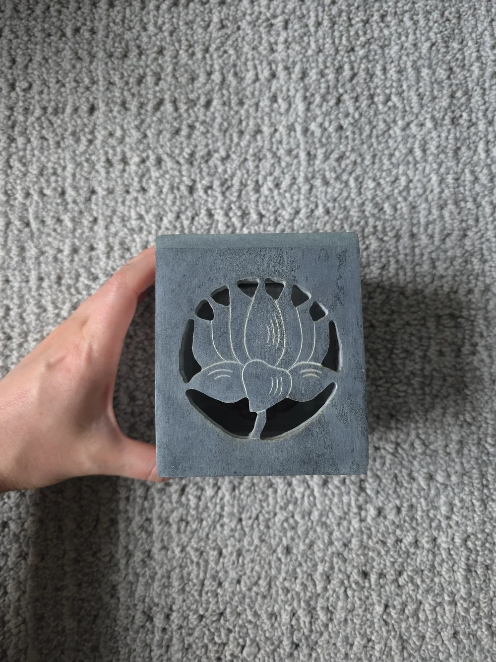 Soapstone Candle Holder/Essential Oil Diffuser with Mother-of-Pearl Flower Inlay